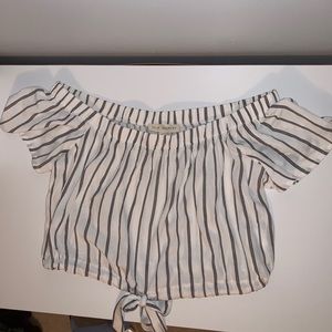 La hearts off the shoulder top